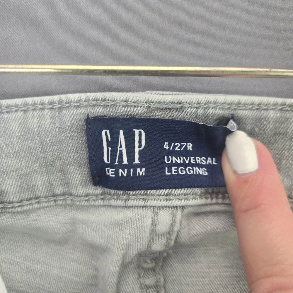 Gap Universal Legging Jeans Size 4/27R Light Gray Skinny Raw Hem Stretch Denim